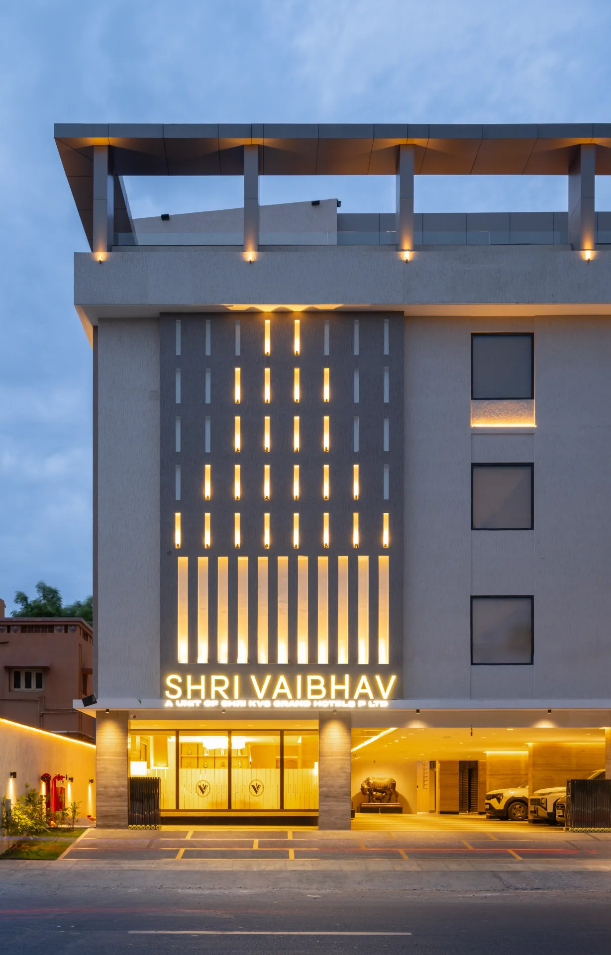 Hotel Architecture & Main Entrance