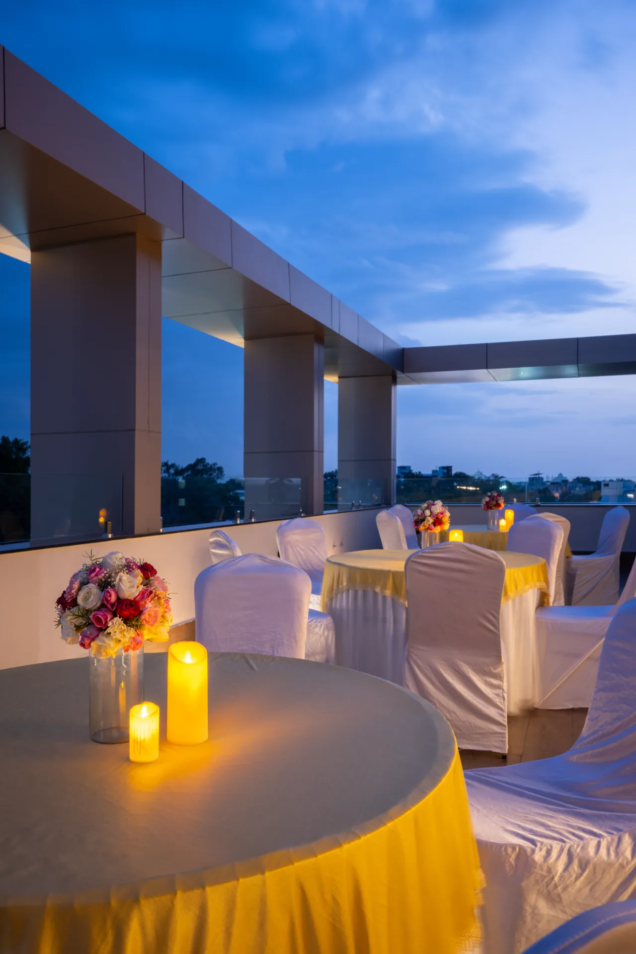 Candlelit Rooftop Dining Ambiance